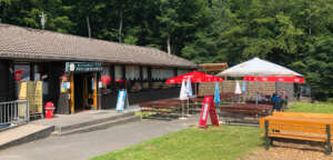 Die Park-Gastronomie bietet viele Snacks